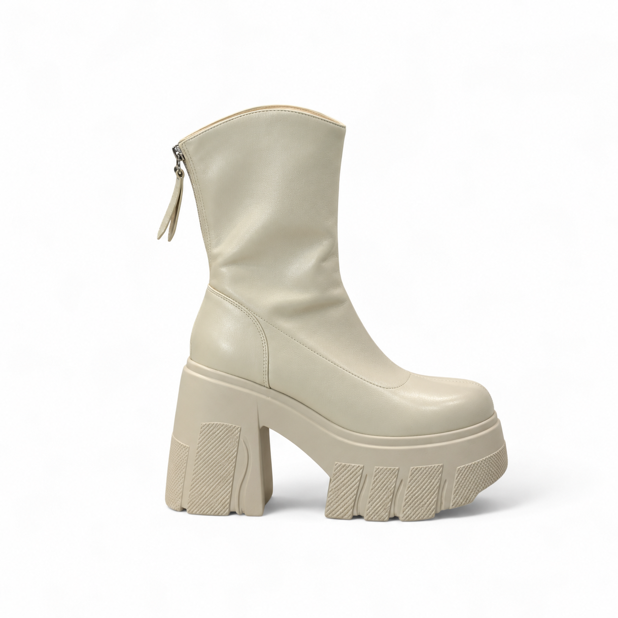 Veyra Boots 10