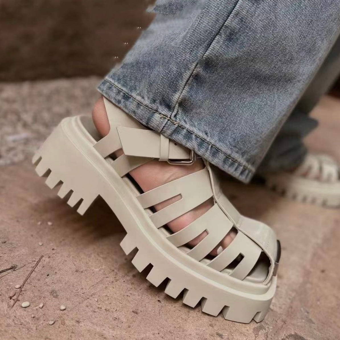 Roman Style Closed Toe Buckle Strap Platform Sandals