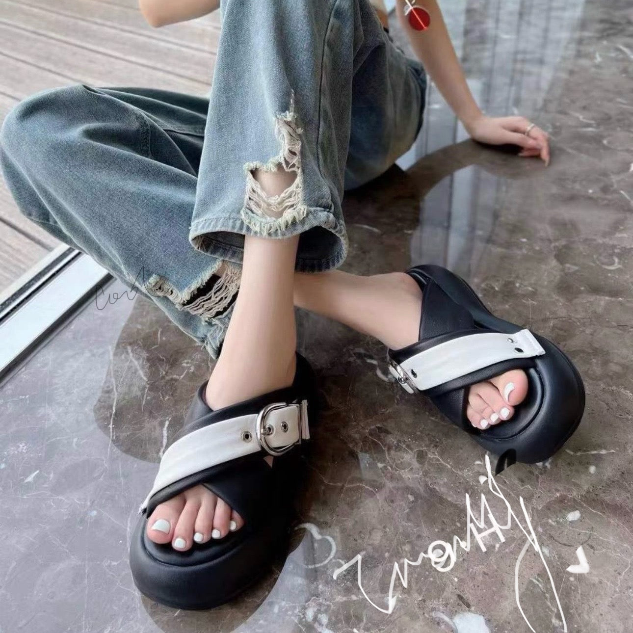 Open toe two tone buckle puffy decor thicker platform slippers