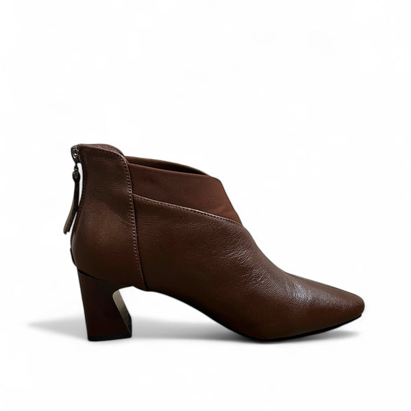 Classic Ankle Boots – Brown & Black