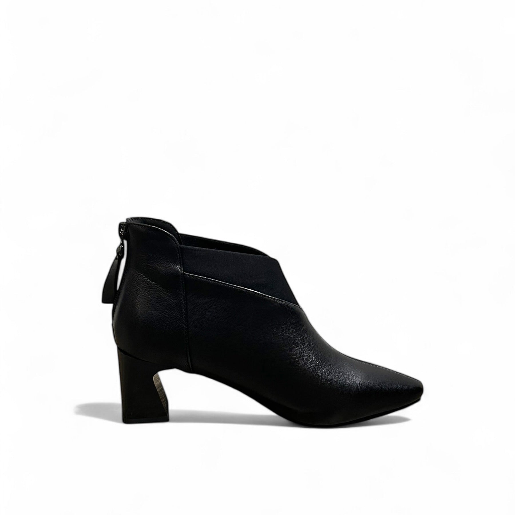 Classic Ankle Boots – Brown & Black