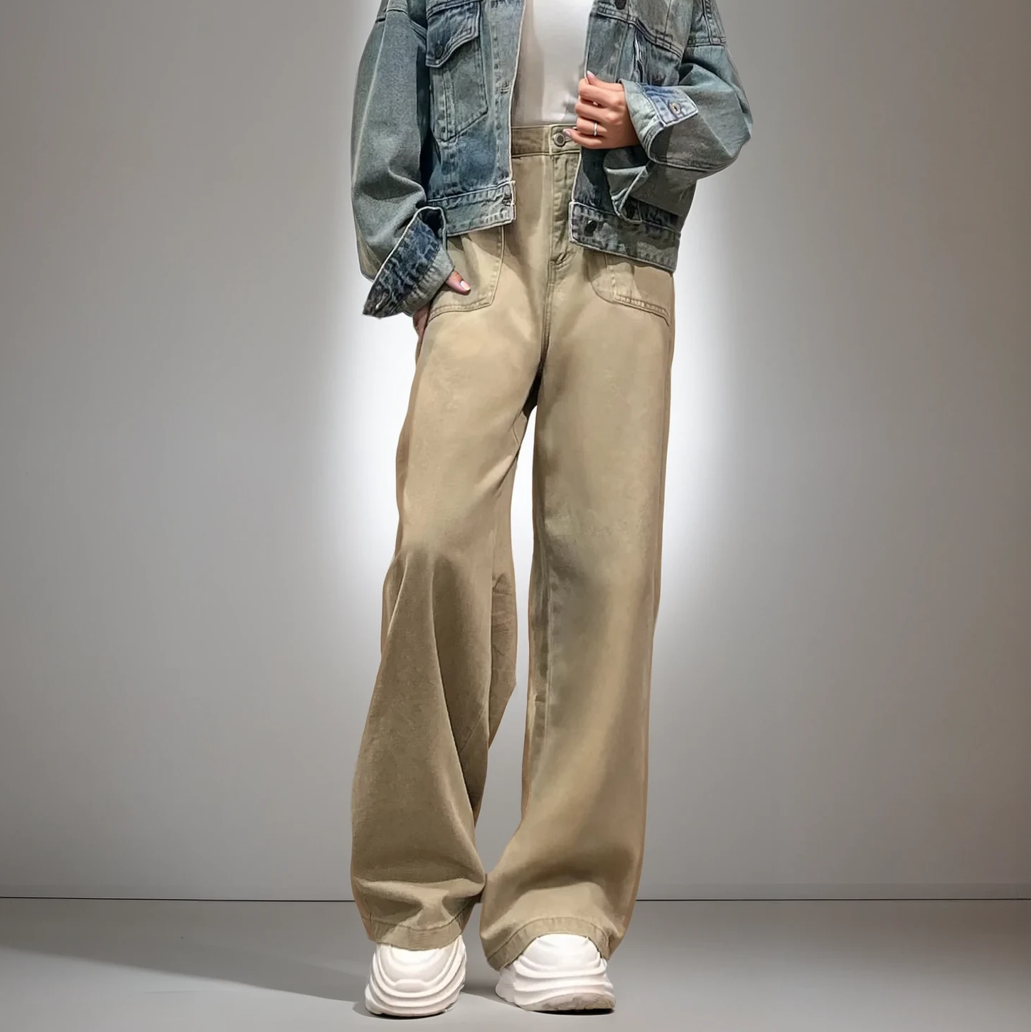 Oversized Straight-Leg Utility Jeans