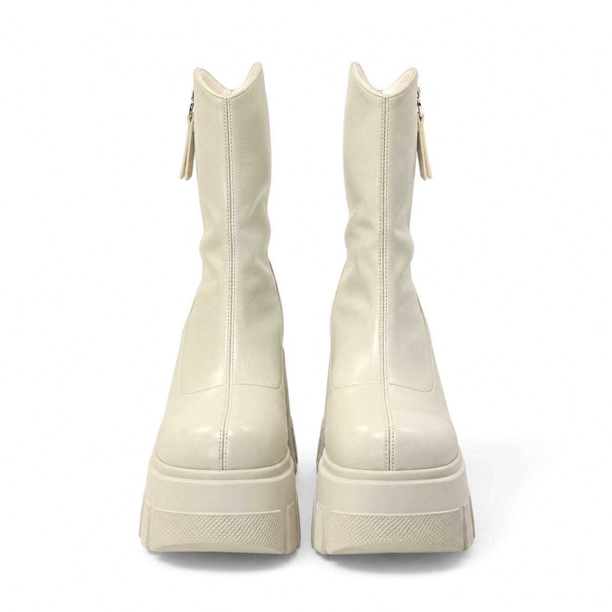 Veyra Boots 10