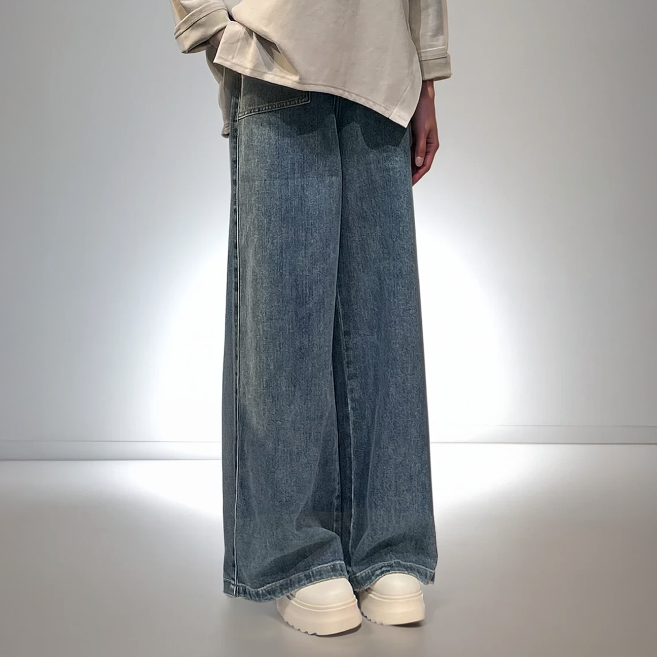 Oversized Straight-Leg Utility Jeans