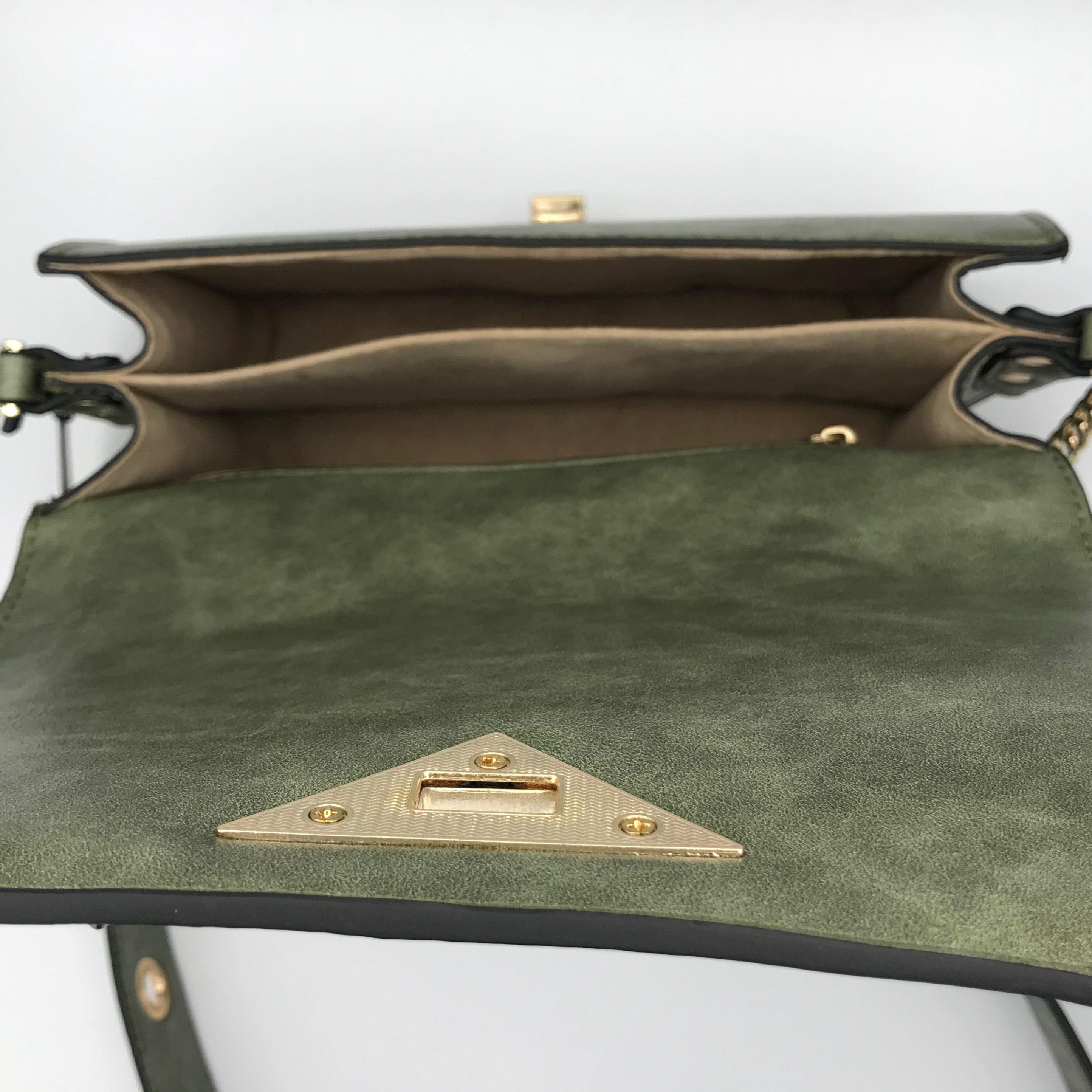 BB.GG Gold-tone metal in green shoulder bag